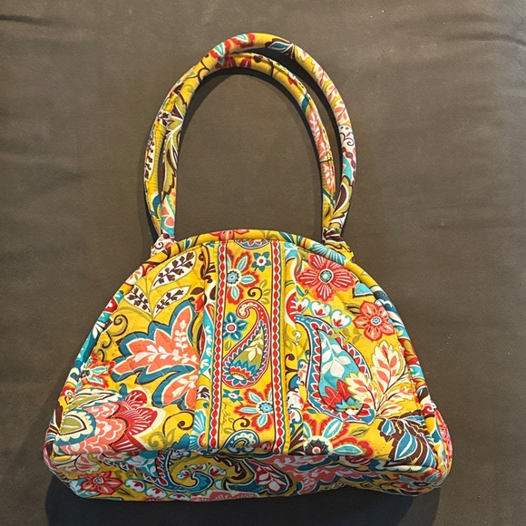 Vera Bradley Accessories - EUC yellow Vera Bradley handbag